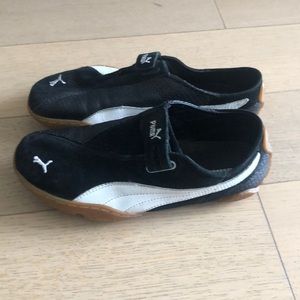 Puma black and white sneakers size 7.5